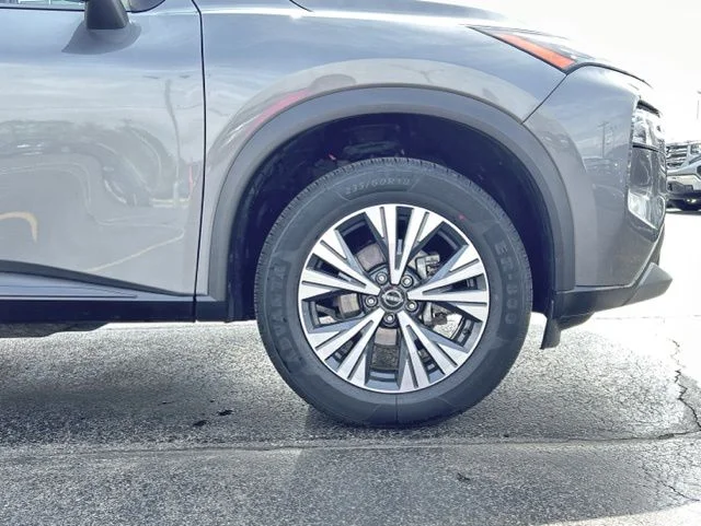 Used 2023 Gun Metallic Nissan SV image 15