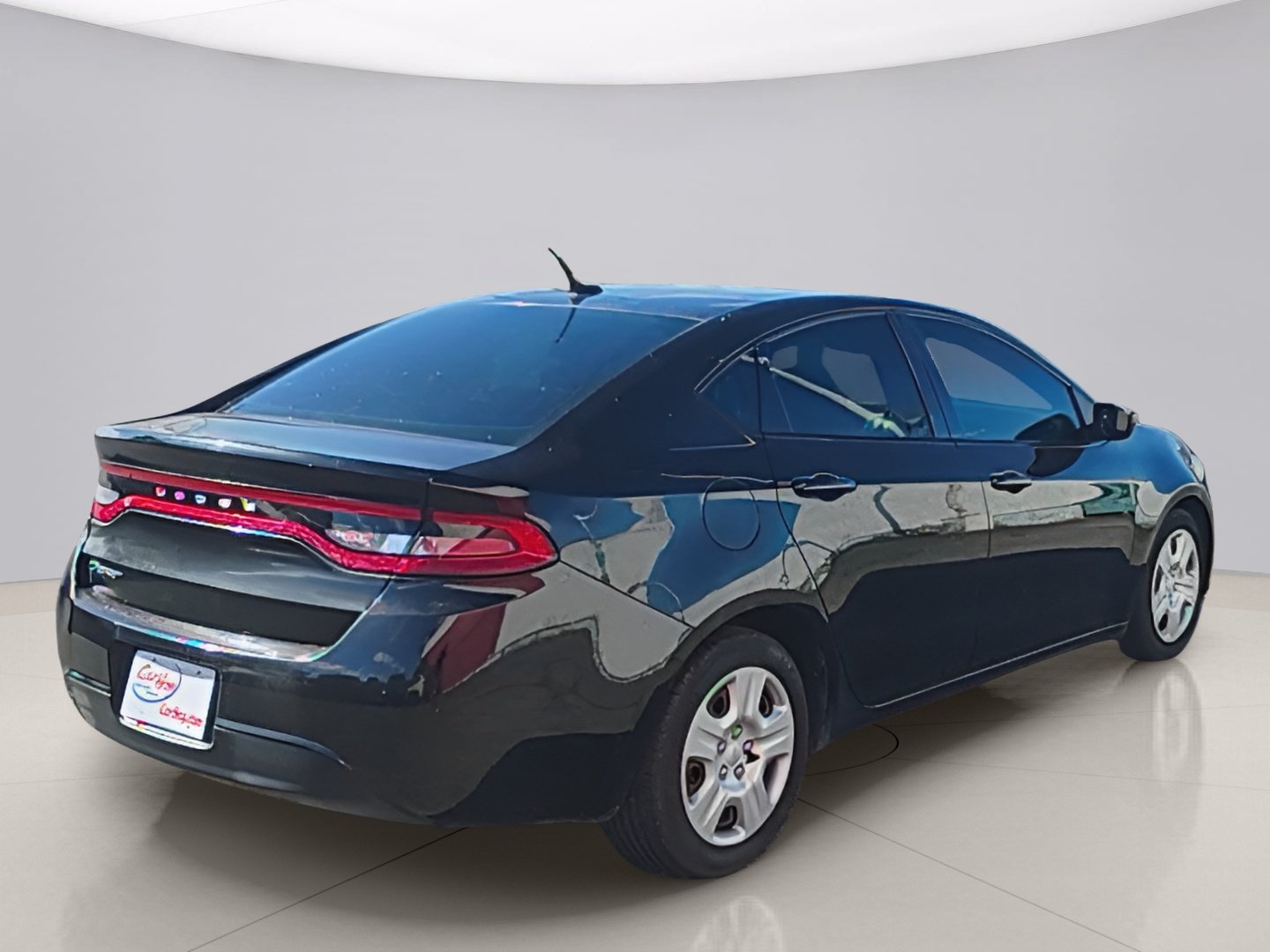 Used 2015 Gray Dodge SE image 5
