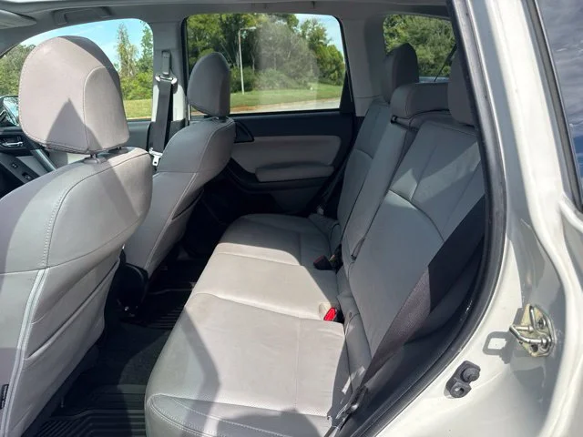 Used 2018 White Subaru 2.5i Limited image 14