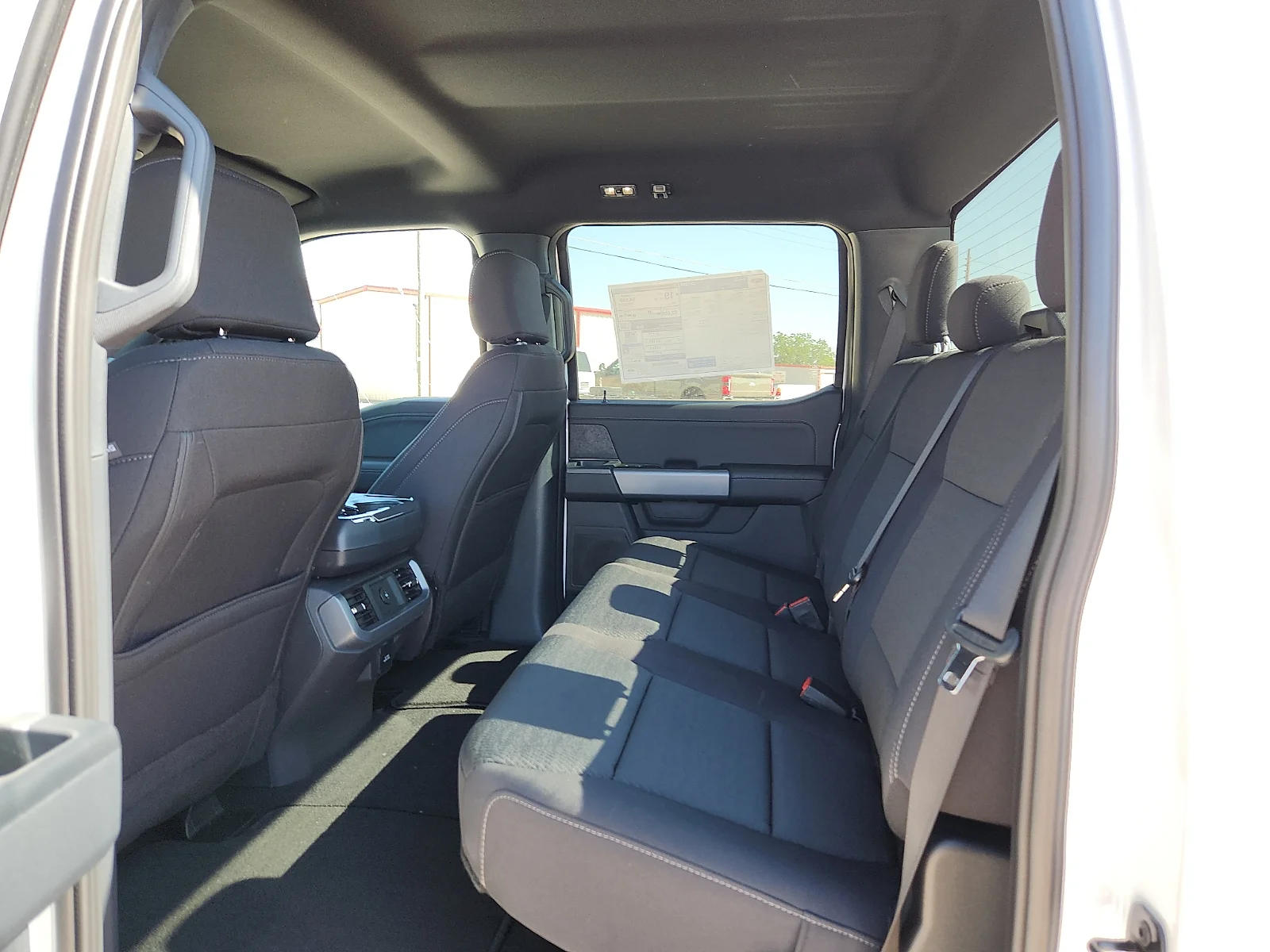 New 2026 Oxford White Ford XLT image 18
