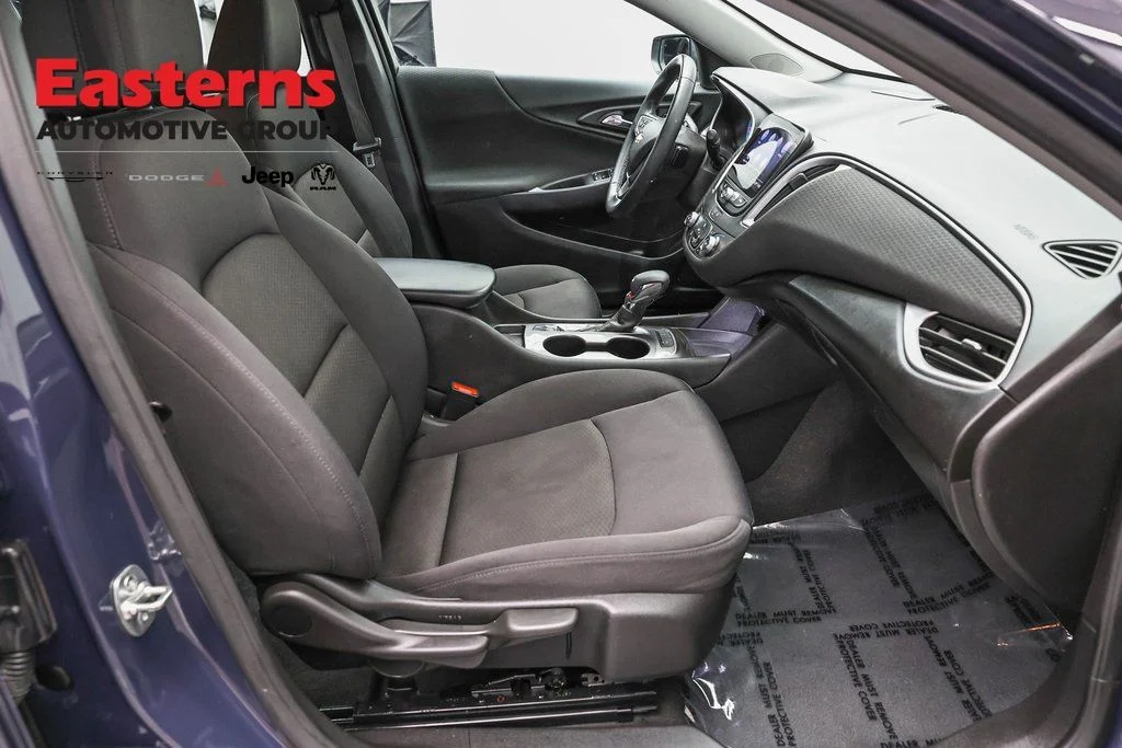 Used 2025 Black Chevrolet RS image 24