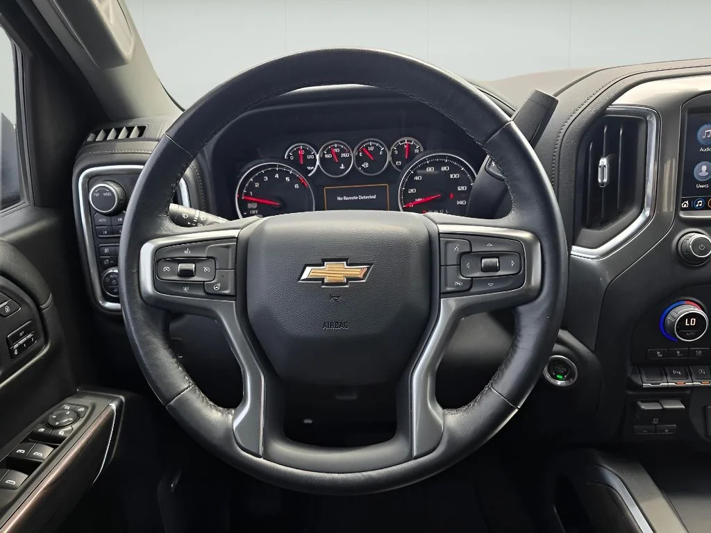 Used 2022 Summit White Chevrolet LTZ image 12