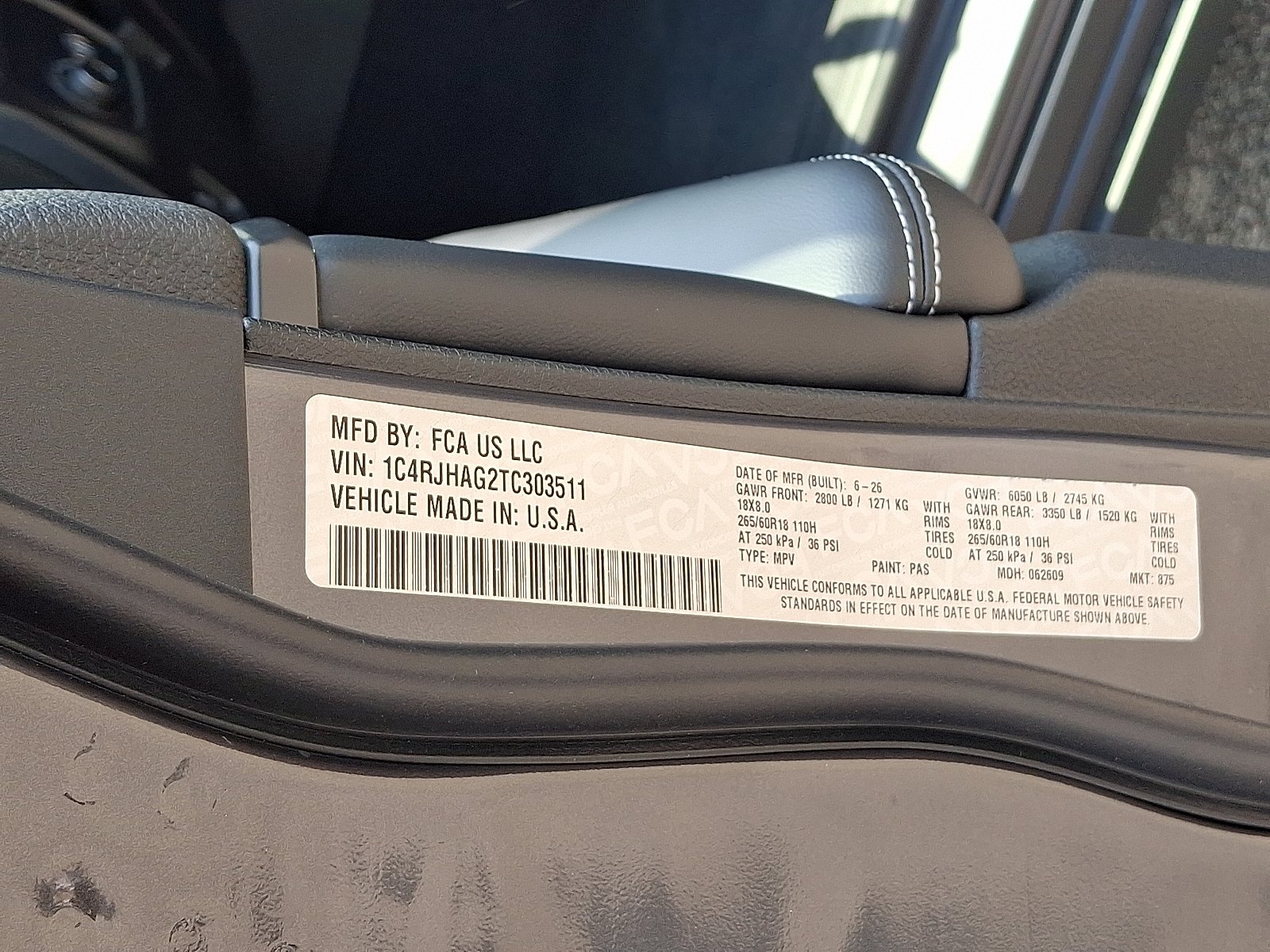 New 2026 Baltic Gray Metallic Clear-Coat Exterior Paint Jeep Laredo X 4x4 image 17
