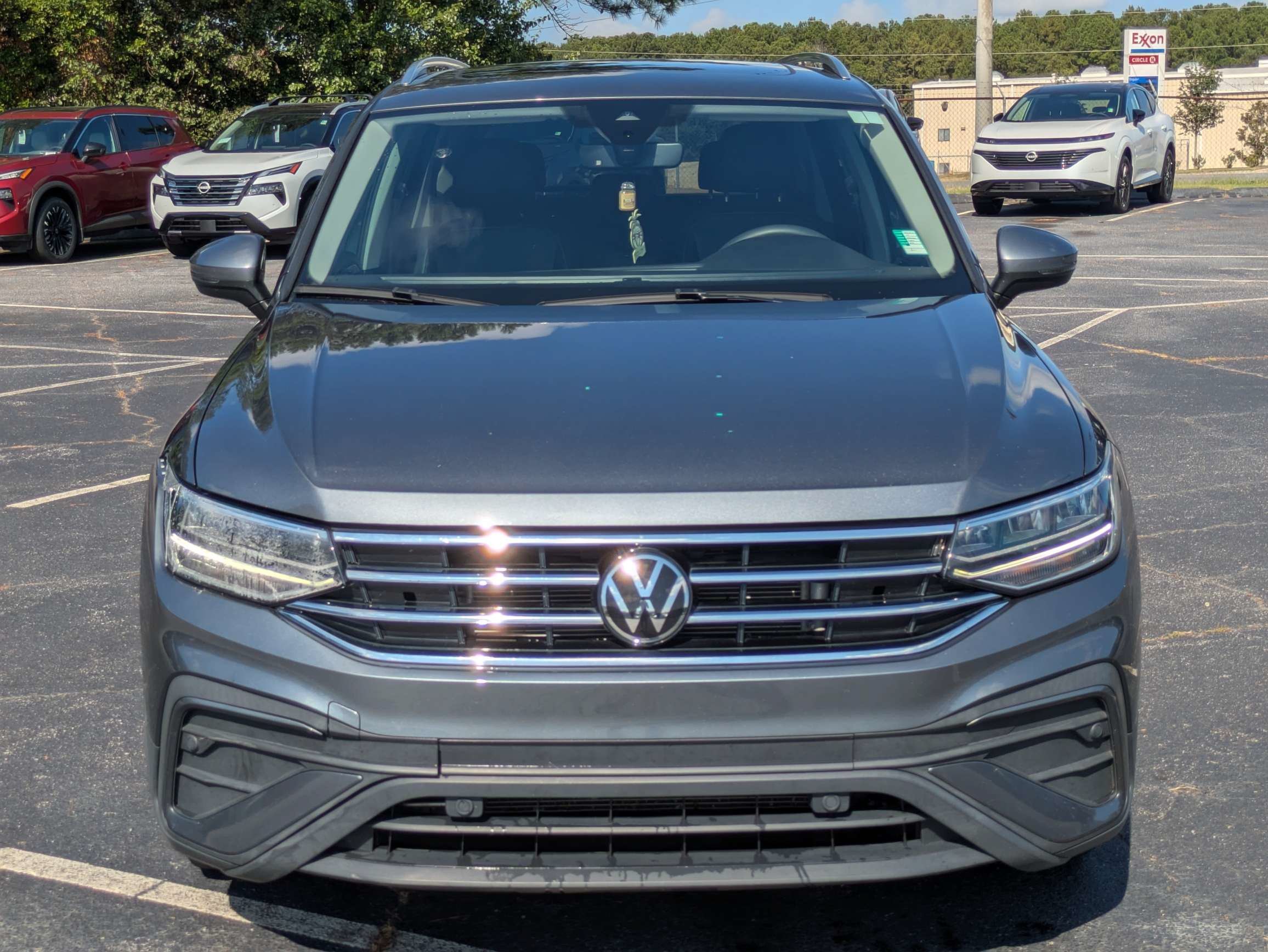 Used 2024 Gray Volkswagen 2.0T SE image 8