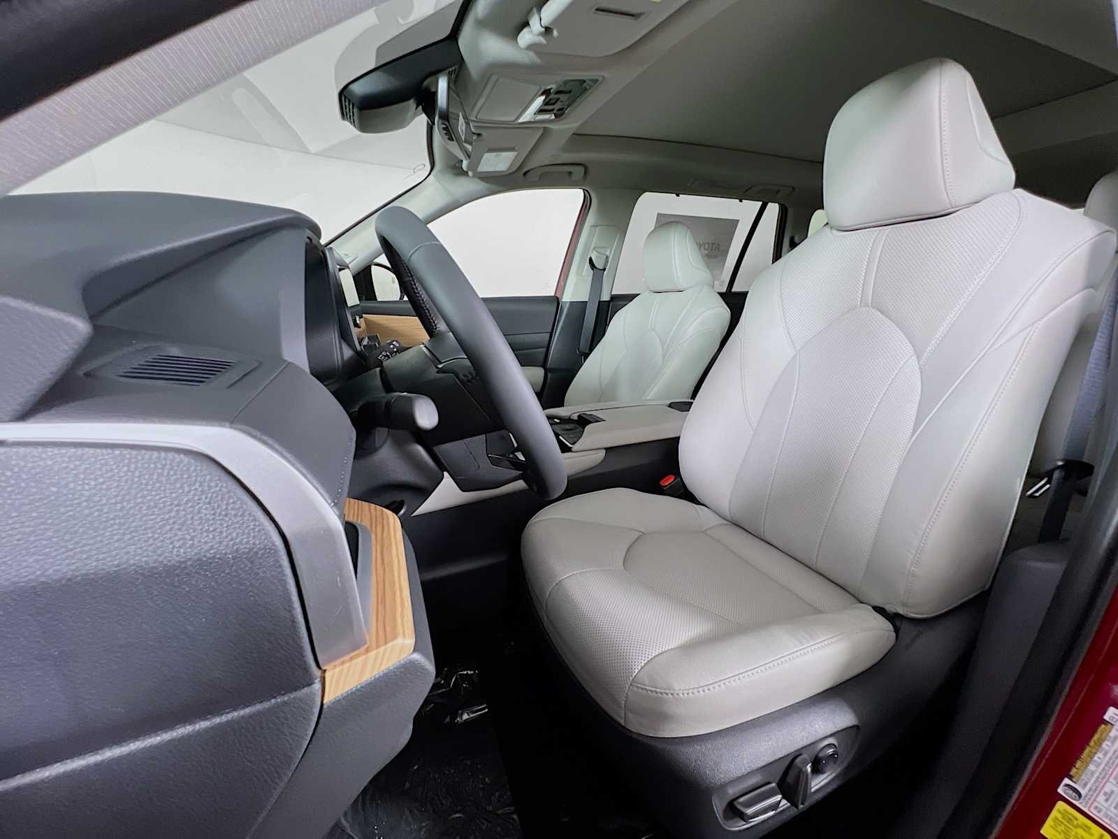 2026 Toyota Grand Highlander — photo 13