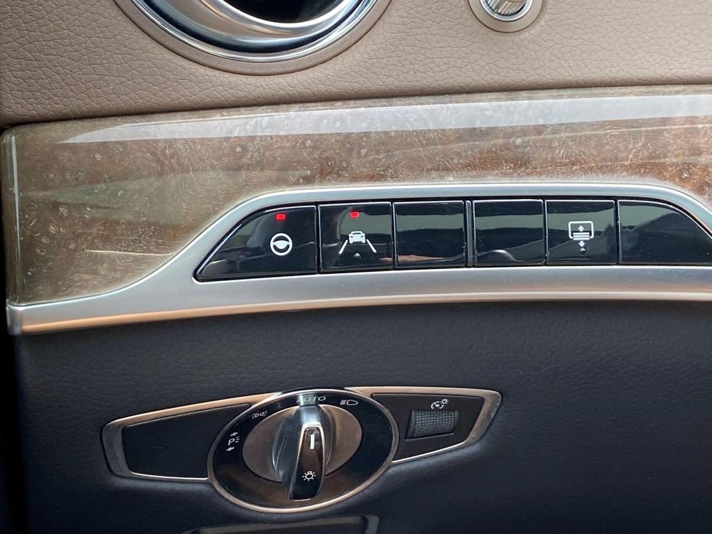 Used 2019 Black Mercedes-Benz S 560 image 31