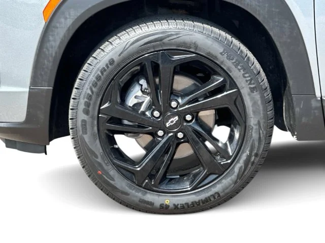 Used 2023 Gray Chevrolet RS image 10