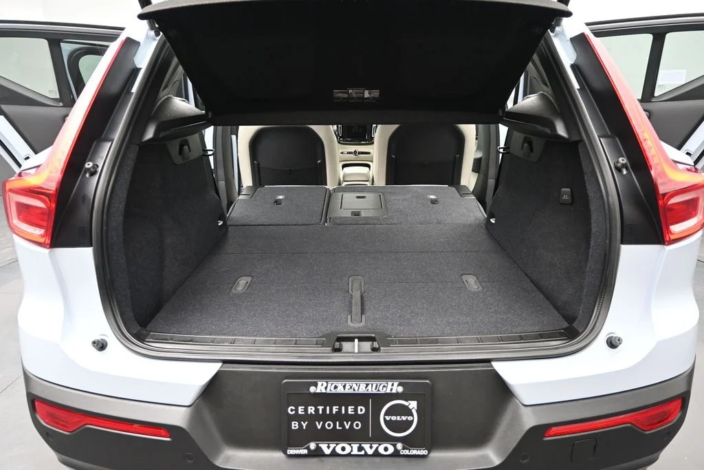 Certified Used 2024 Cloud Blue Volvo Ultimate image 22