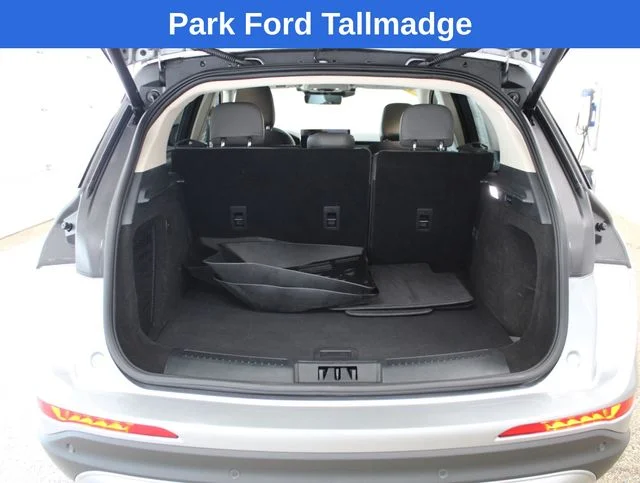 Used 2023 Radiance Metallic Lincoln Standard image 5