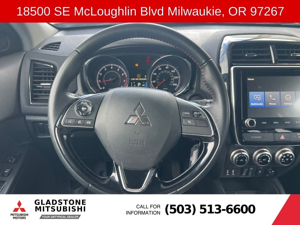 Used 2025 White Diamond Mitsubishi 2.0 ES image 13
