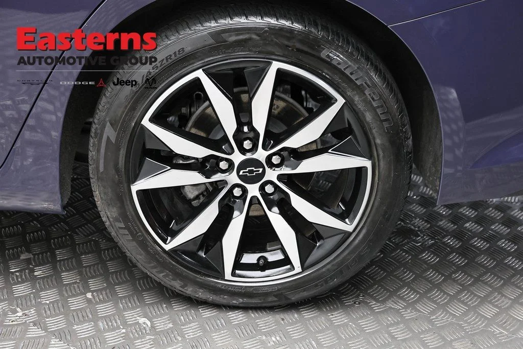 Used 2025 Black Chevrolet RS image 10