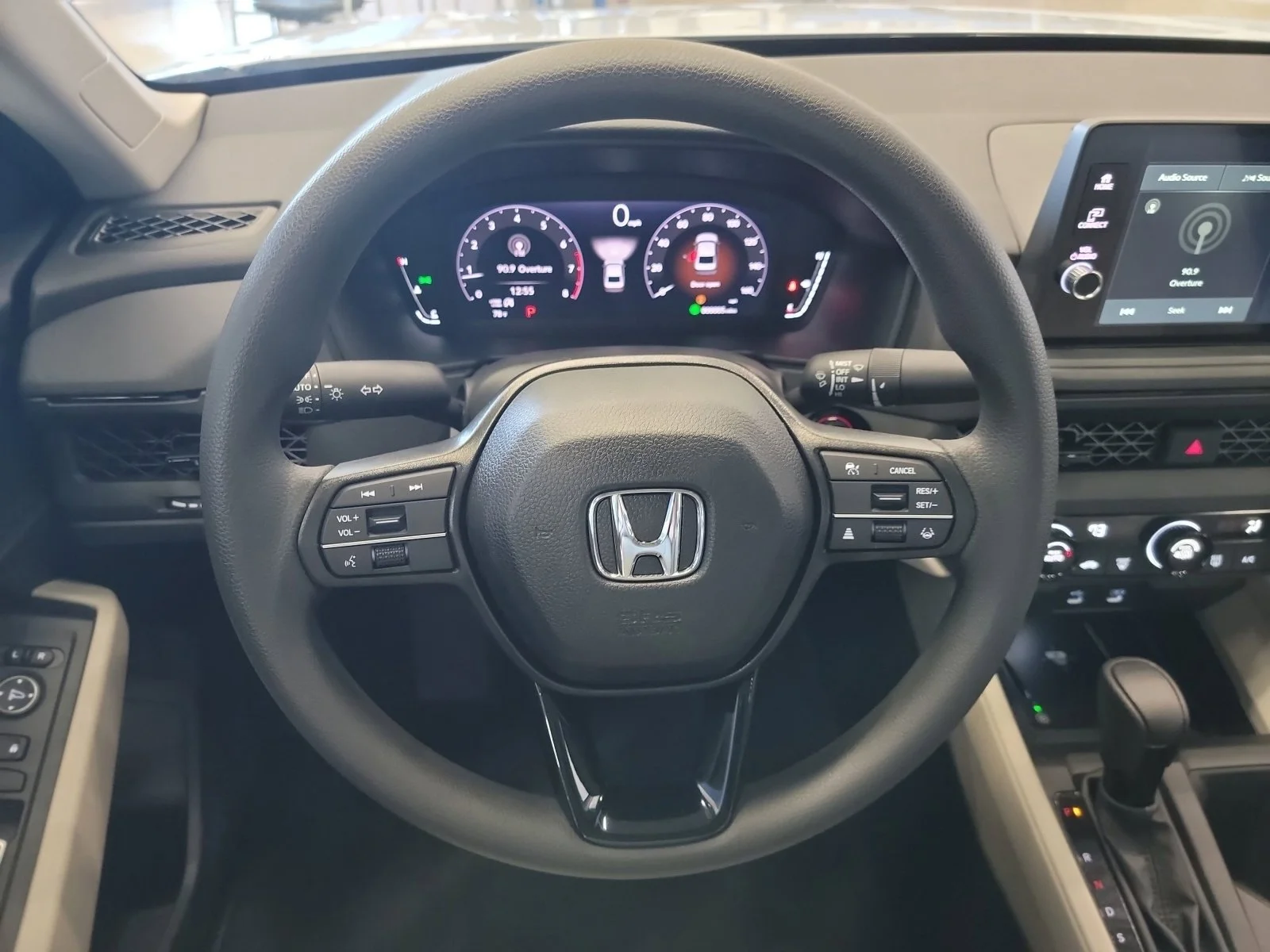 New 2026 Platinum White Pearl Honda LX image 17