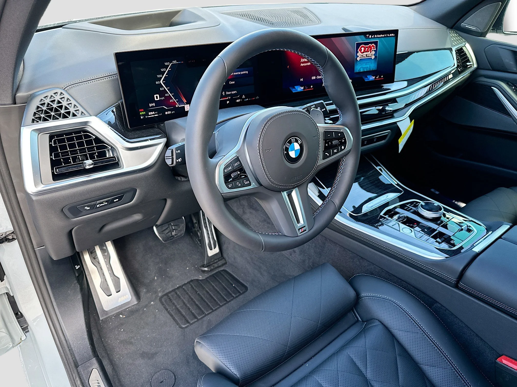 2026 BMW X5 M60i - Photo 7