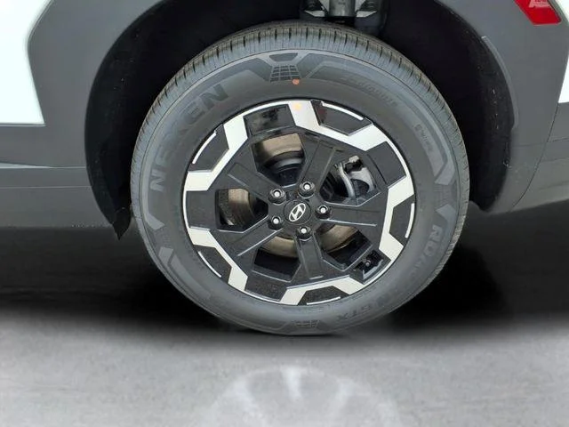 New 2026 White Hyundai SE image 10