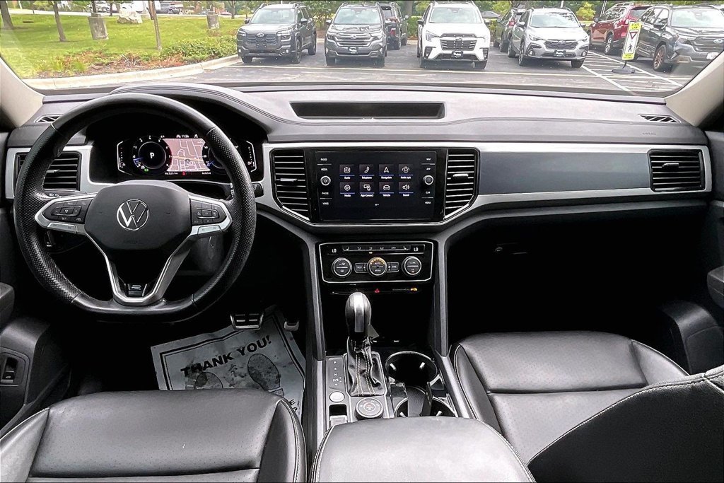 Used 2023 Black Volkswagen 3.6L V6 SEL R-Line image 17