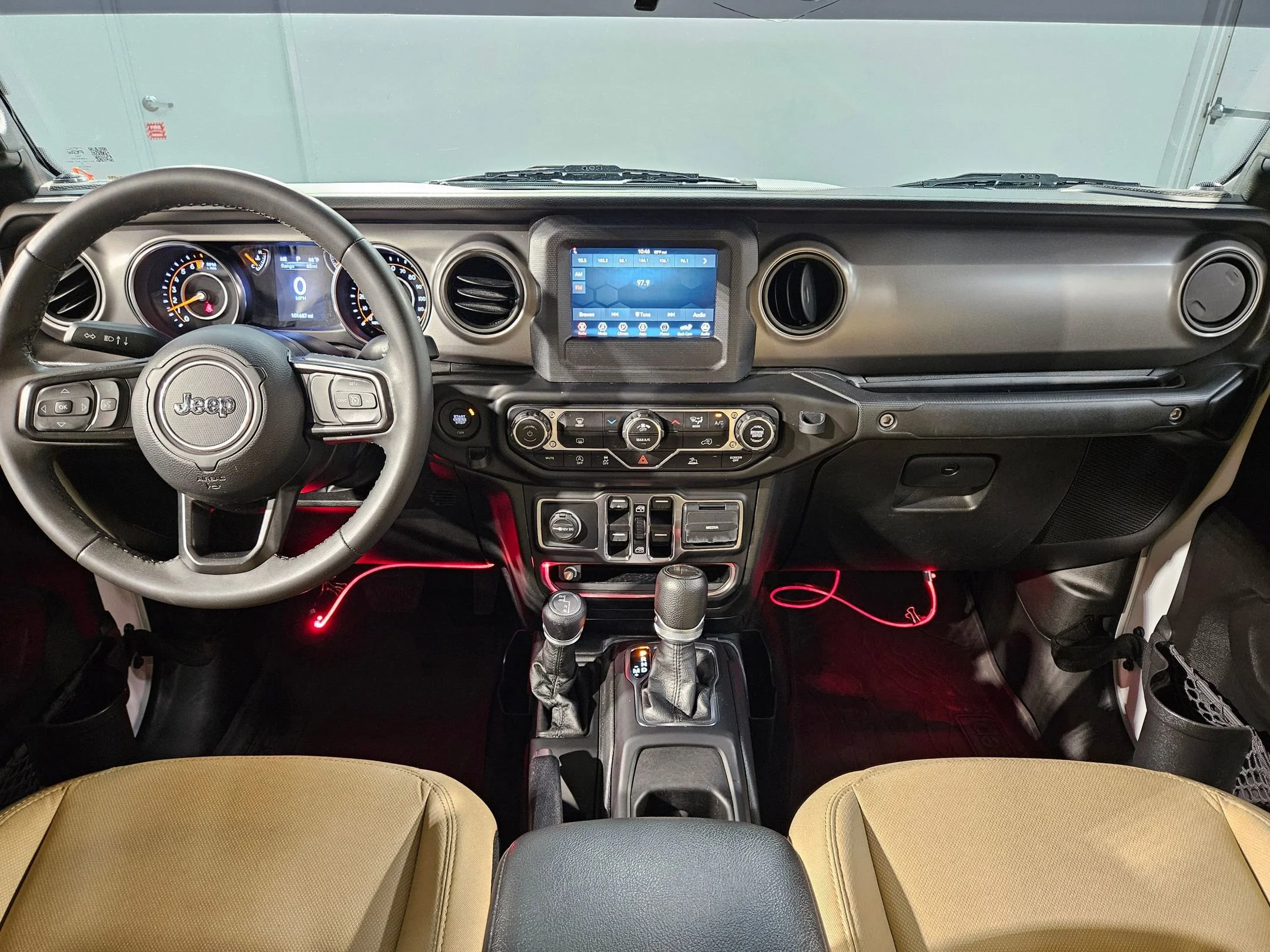 Used 2023 Bright White Clearcoat Jeep Sport S image 10
