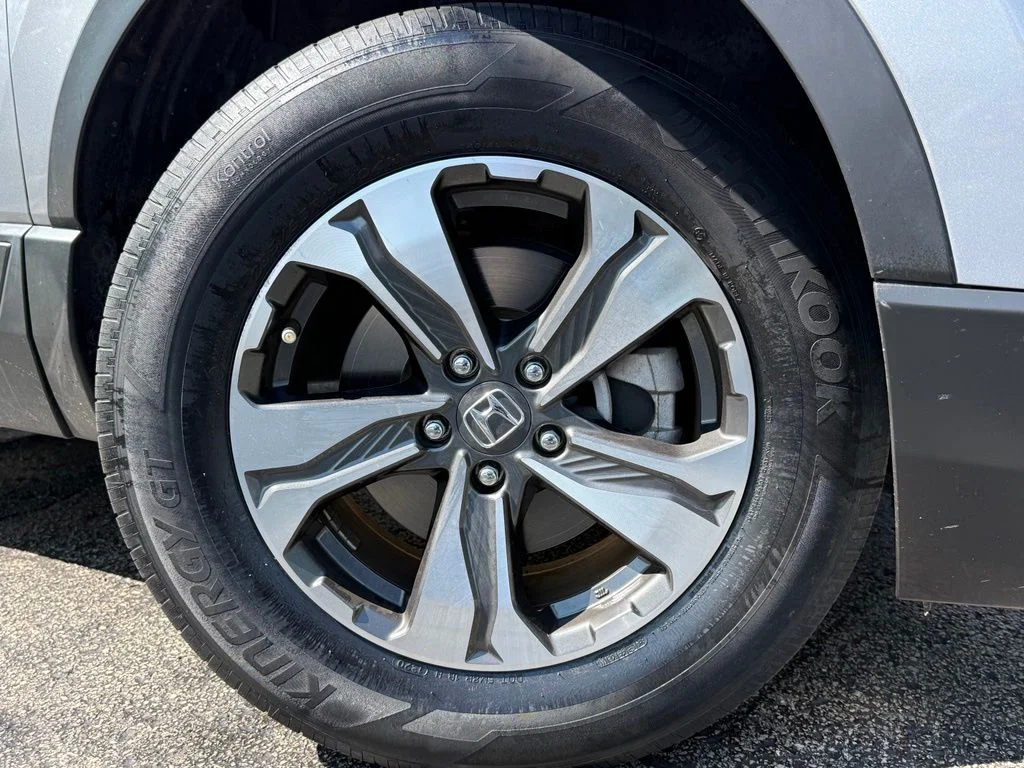 Used 2020 Silver Honda LX image 10