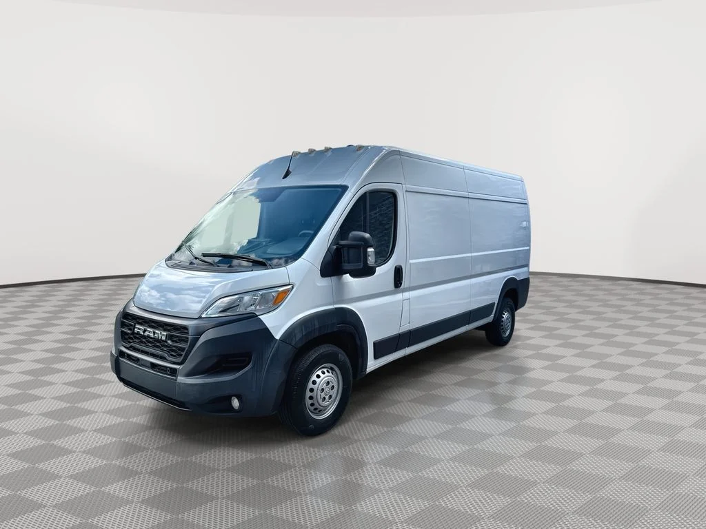 Used 2025 White Ram High Roof image 4