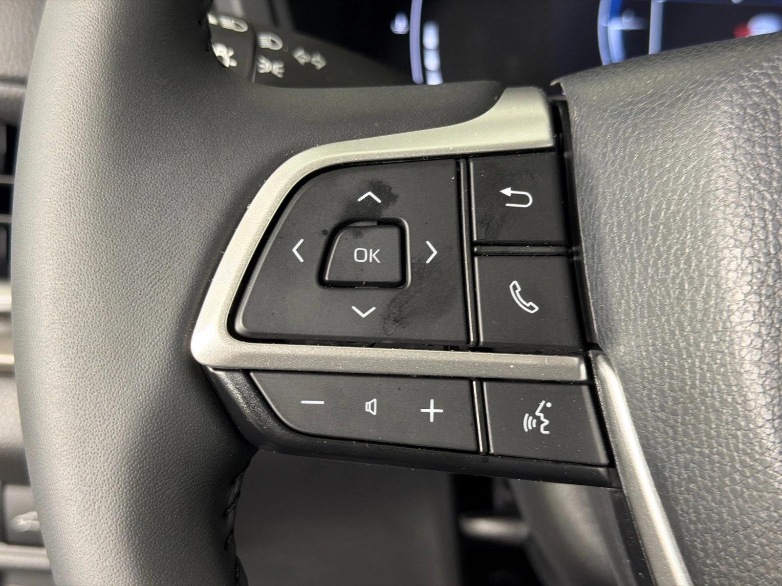 Used 2026 Midnight Black Metallic Toyota XLE image 25