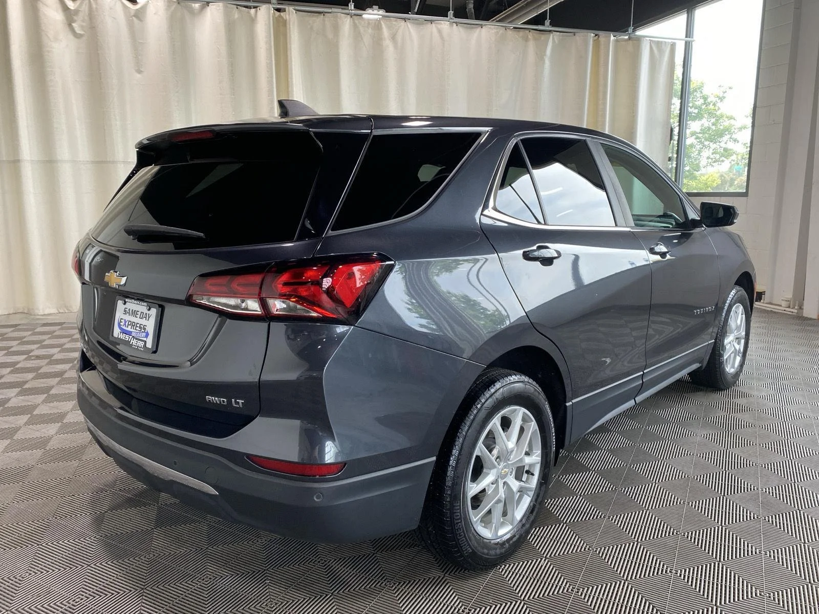 Used 2023 Iron Gray Metallic Chevrolet LT image 9