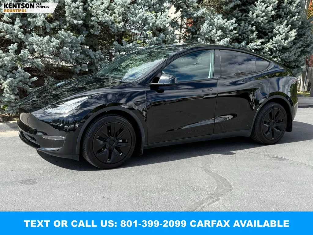 2022 Tesla Model Y Long Range Dual Motor All-Wheel Drive's photo