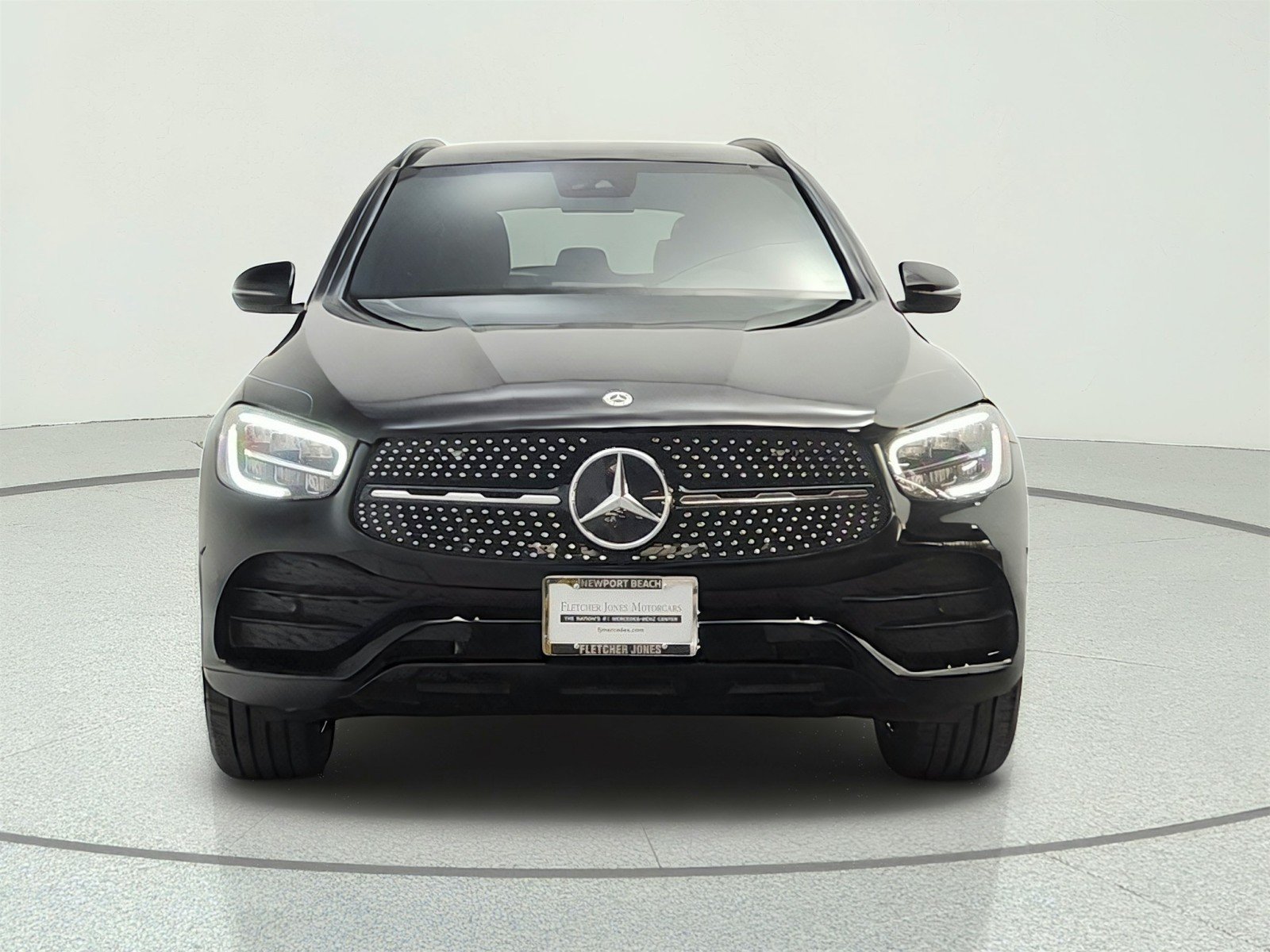 Used 2022 Black Mercedes-Benz GLC 300 SUV image 2