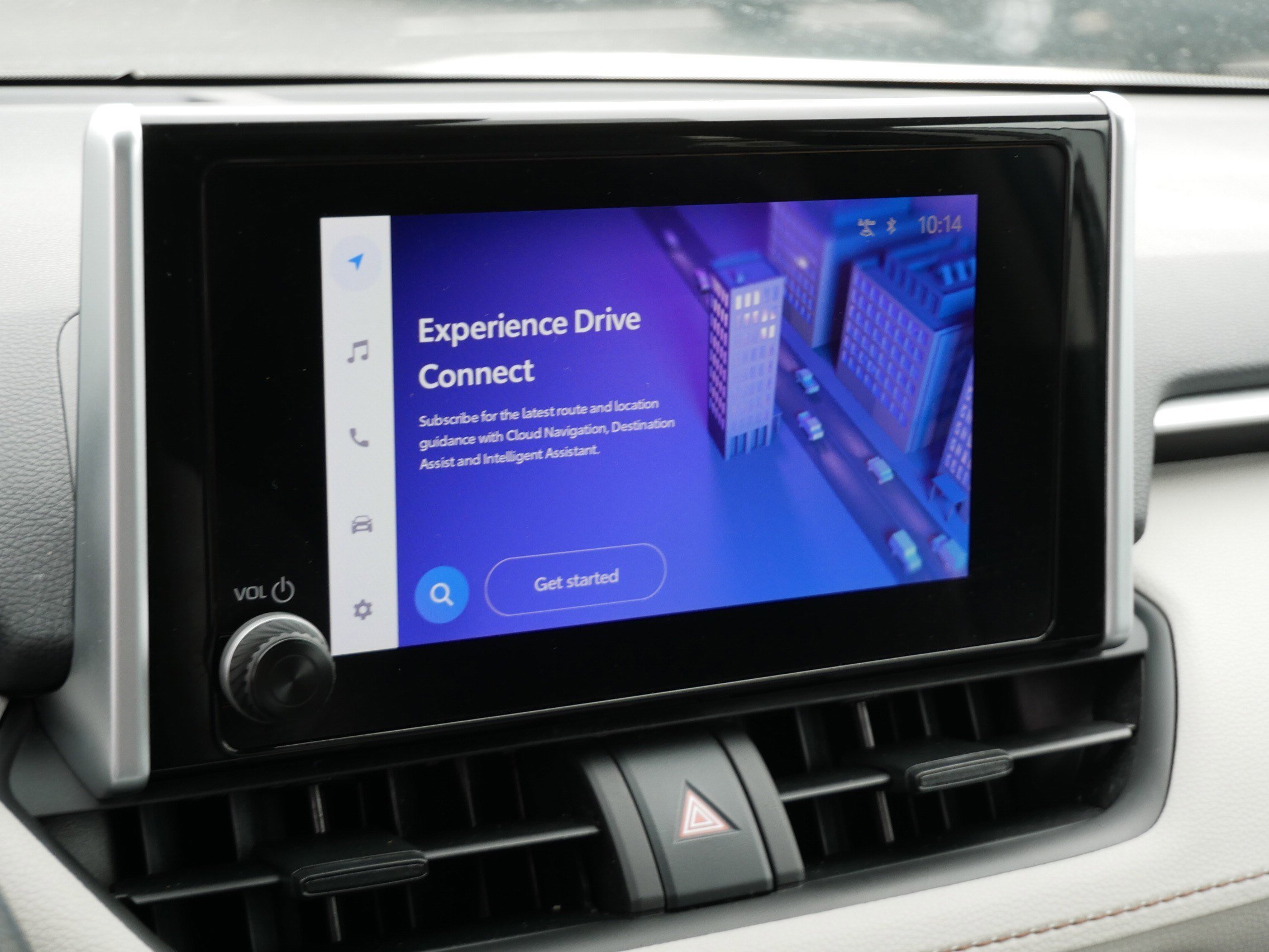 2024 Toyota RAV4 XLE - Photo 22