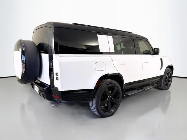 New 2026 Fuji White Land Rover V8 image 5