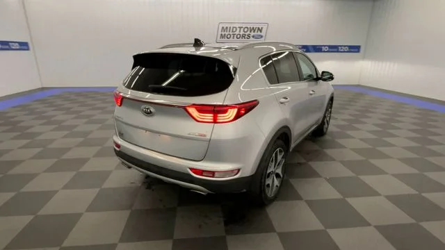 Used 2017 Sparkling Silver Kia SX image 8