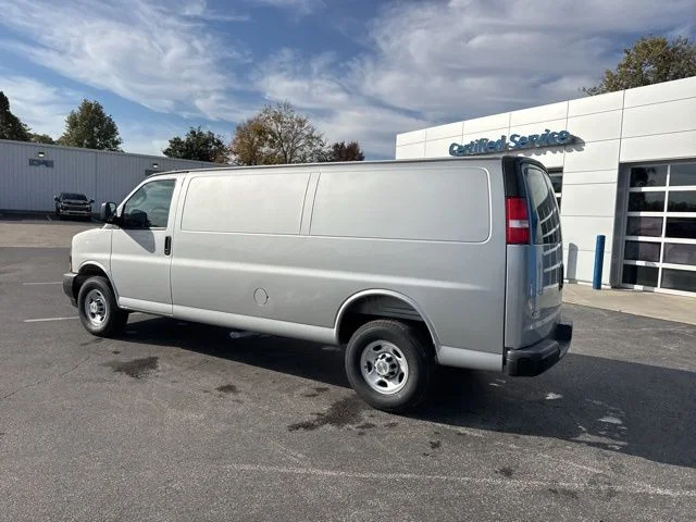 Used 2025 Silver Chevrolet Work Van image 7
