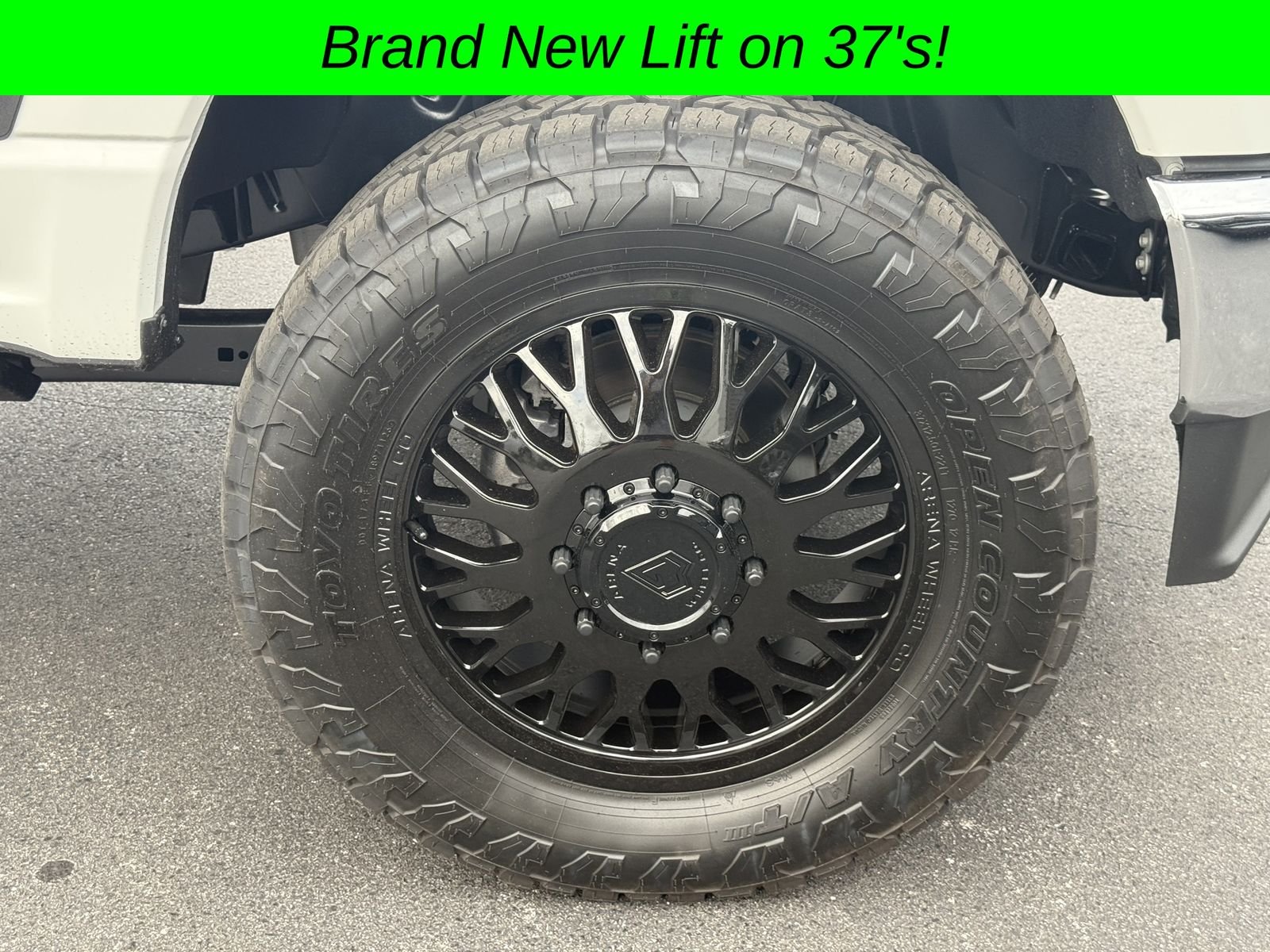 Used 2025 White Ford Lariat image 41