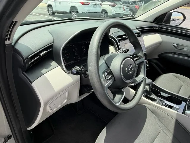 Used 2022 Silver Hyundai SEL image 10