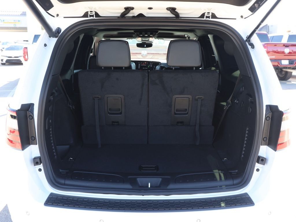 New 2026 White Knuckle Clear-Coat Exterior Paint Dodge GT Plus HEMI V8 image 15