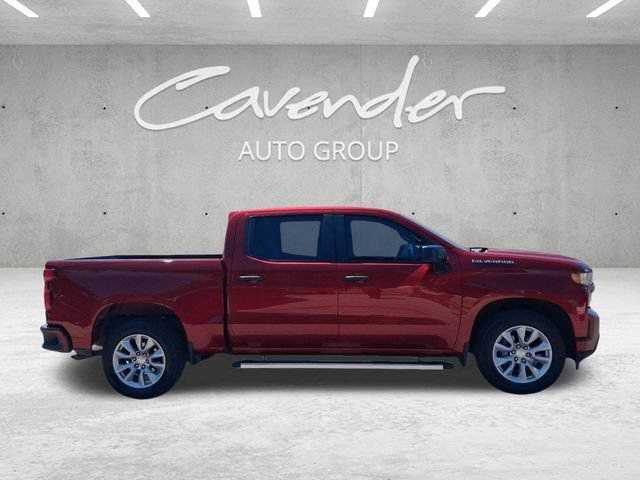 Used 2021 CHERRY RED TINTCOAT Chevrolet Custom image 18