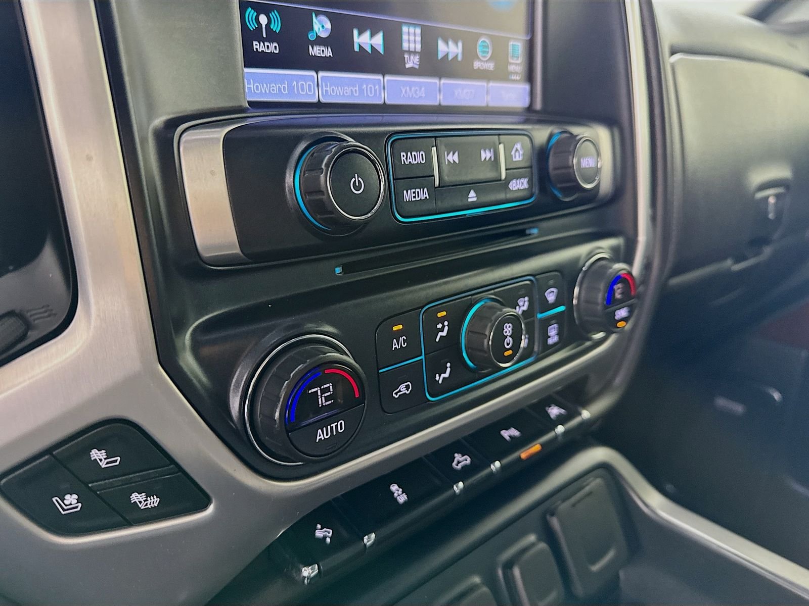 Used 2018 White GMC SLT image 10