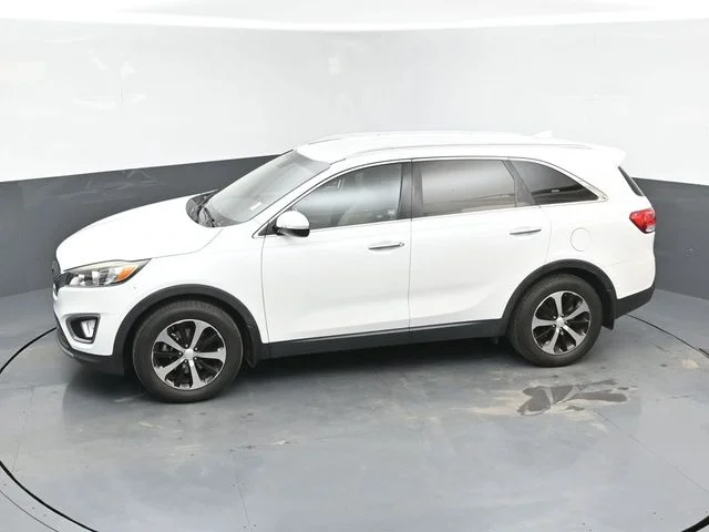 Used 2016 Snow White Pearl Kia EX image 38