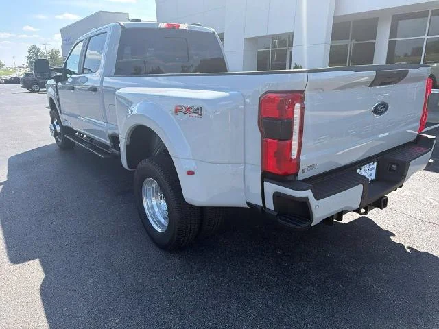 New 2026 Avalanche Ford F-350® XL image 28
