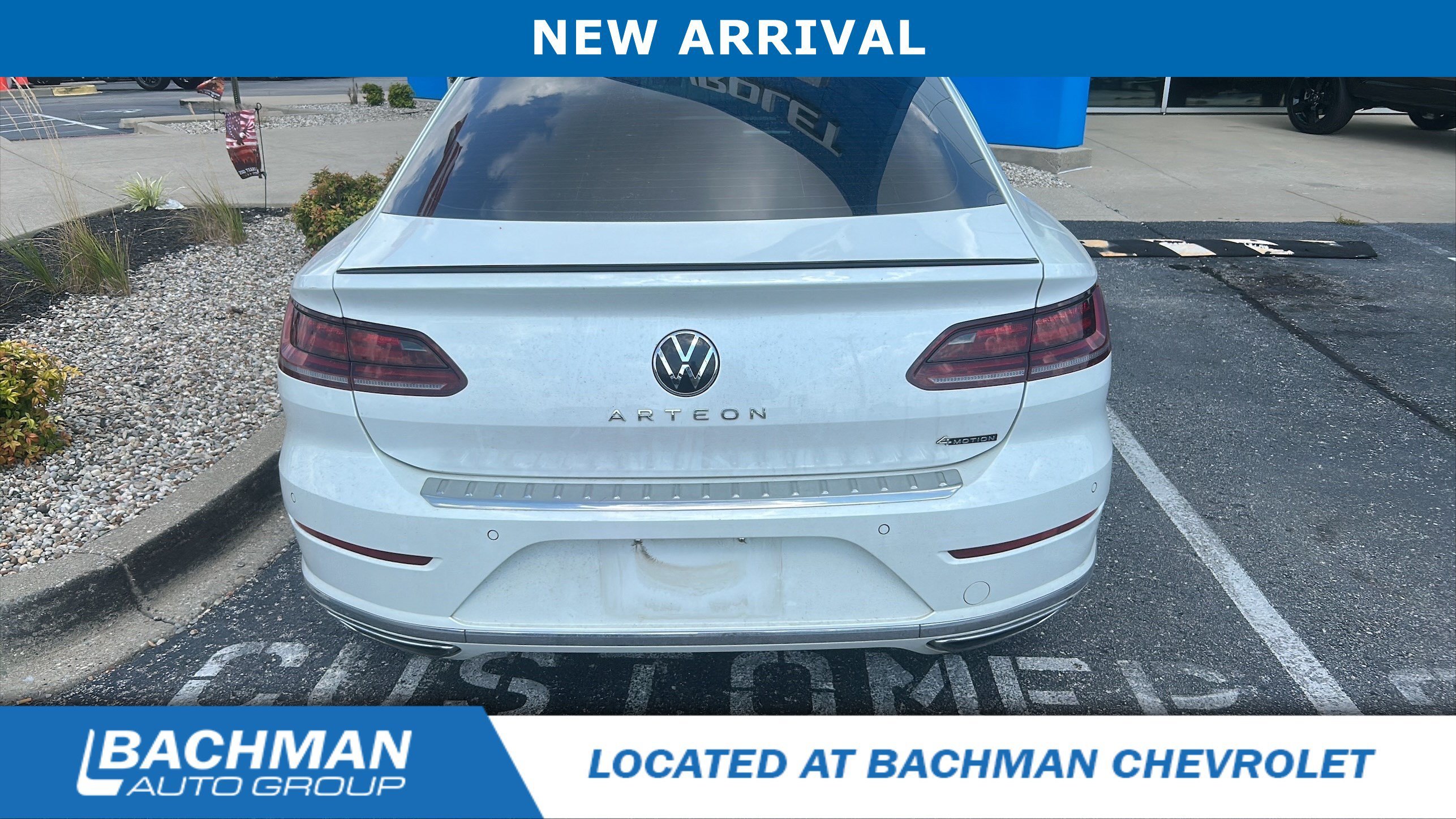 Used 2021  Volkswagen SEL R-Line image 6