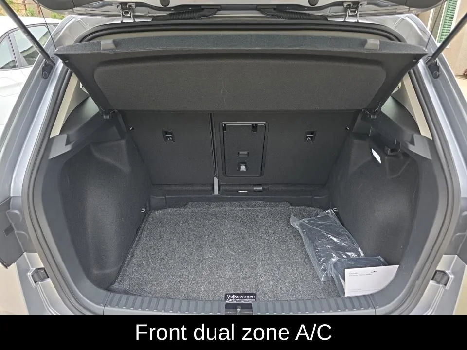 Used 2025 Silver Volkswagen 1.5T SE image 10