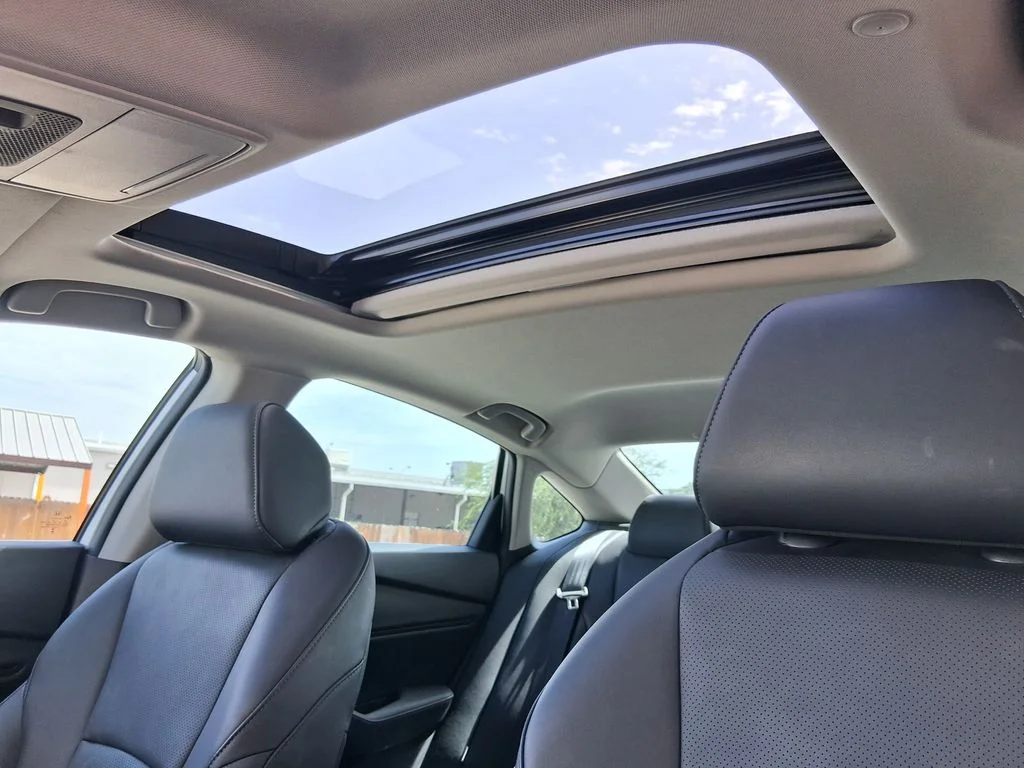 Used 2025 White Honda Touring image 19