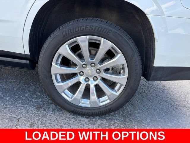 Used 2023 IRIDESCENT PEARL TRICOAT Chevrolet Premier image 10