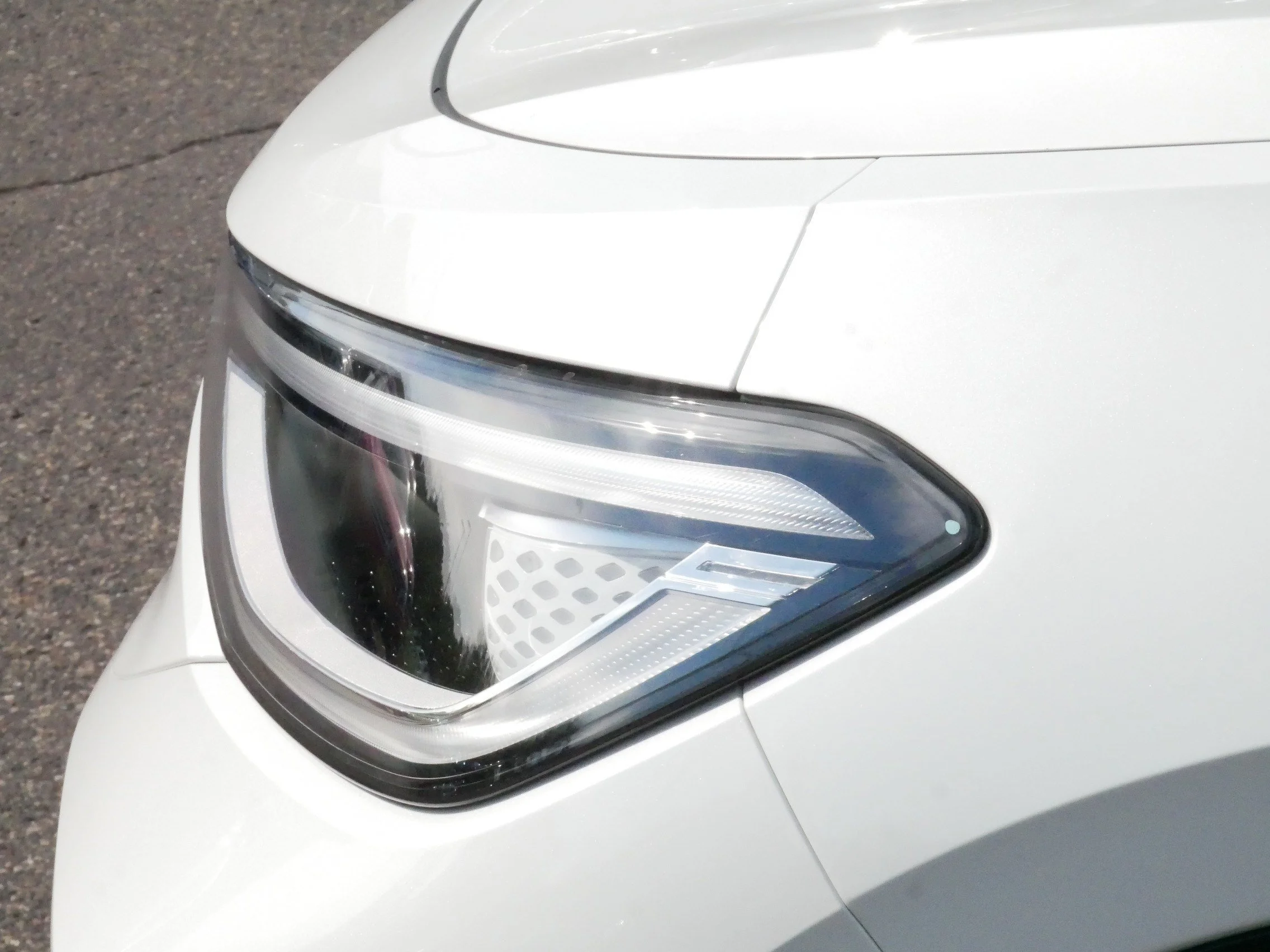 Certified Used 2023 White Volkswagen Pro S Plus image 16