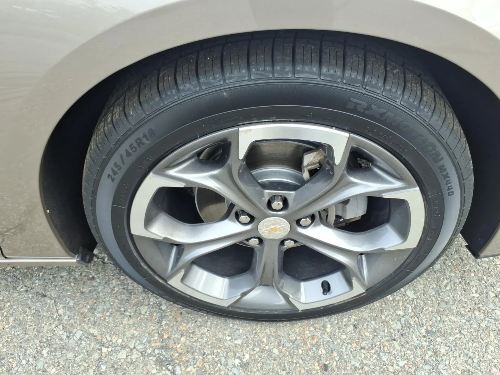 Used 2024 Mineral Gray Metallic Chevrolet LT image 9