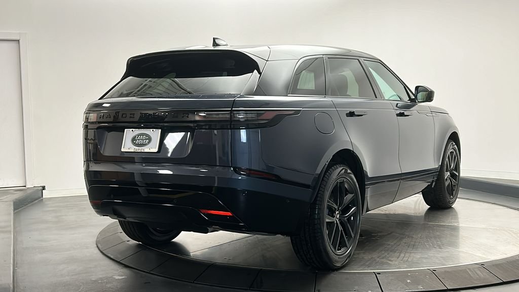 Certified Used 2026 Varesine Blue Metallic Land Rover Dynamic SE image 5