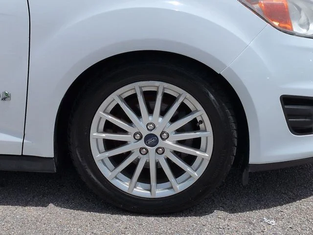 Used 2014 Oxford White Ford SEL image 11