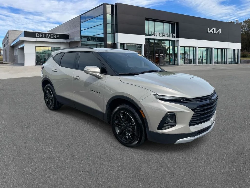 Used 2021 Gray Chevrolet LT image 1