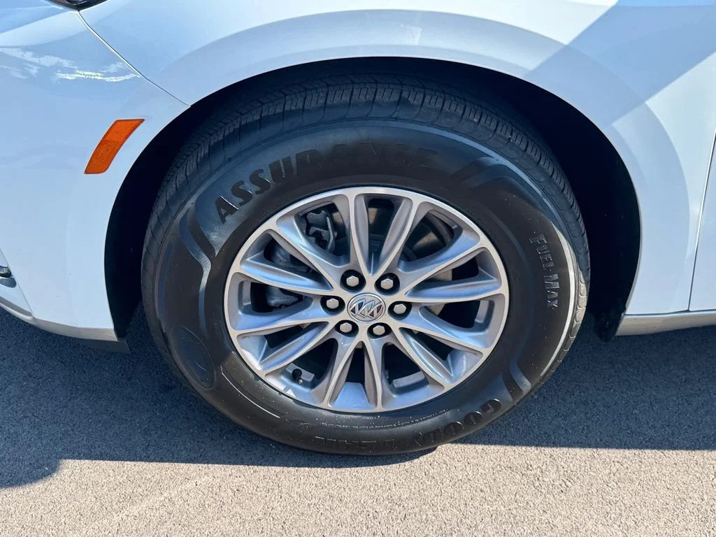 Used 2024 White Buick Premium Group image 20