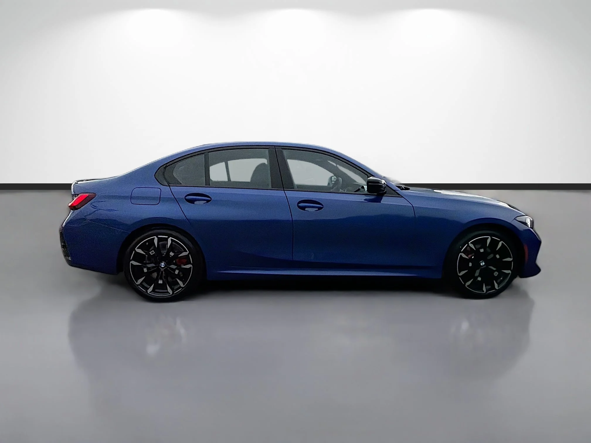 New 2026 Portimao Blue Metallic BMW 330i image 2
