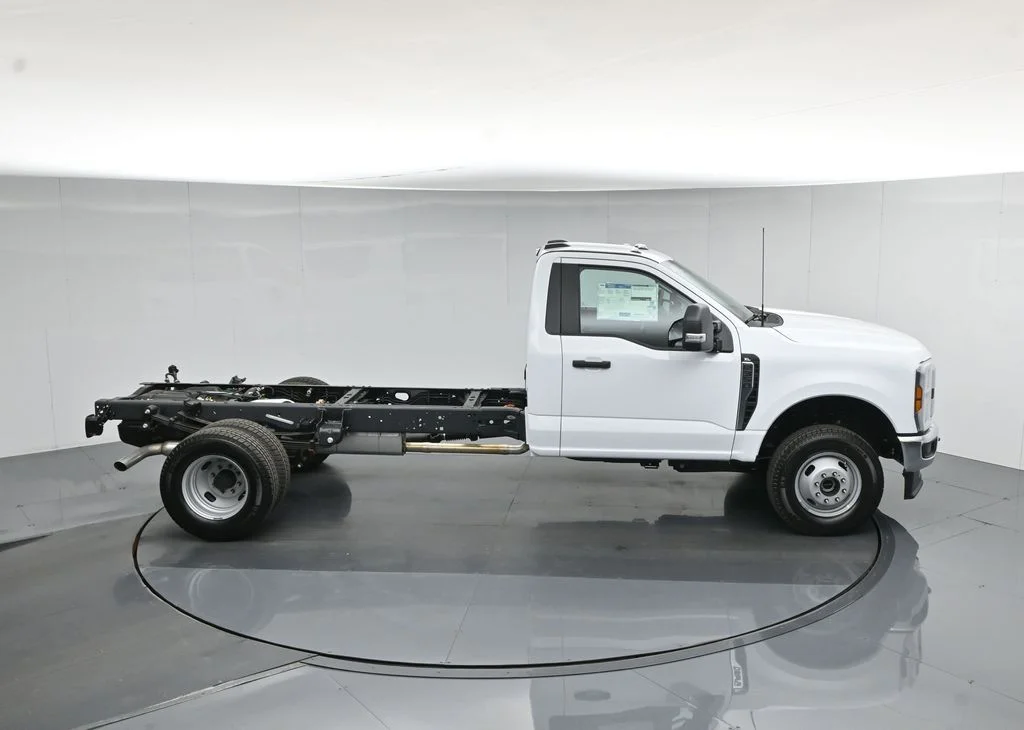 New 2026 White Ford XL image 47