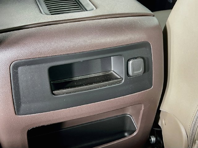 Used 2018 SUMMIT WHITE Chevrolet LTZ image 33